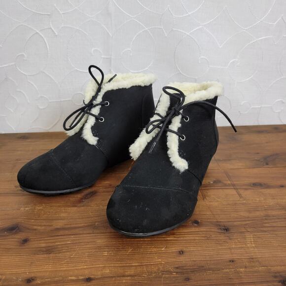 Mia Amore Sarah Womens Ankle Boots 7 Black Lace Up Suede Wedge Almond Toe NEW - Picture 2 of 6